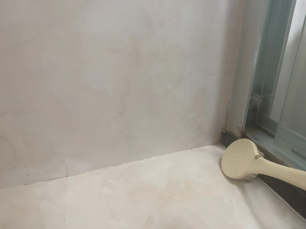 How to Clean Shower Tiles: Pro Cleaning Methods That Really Work